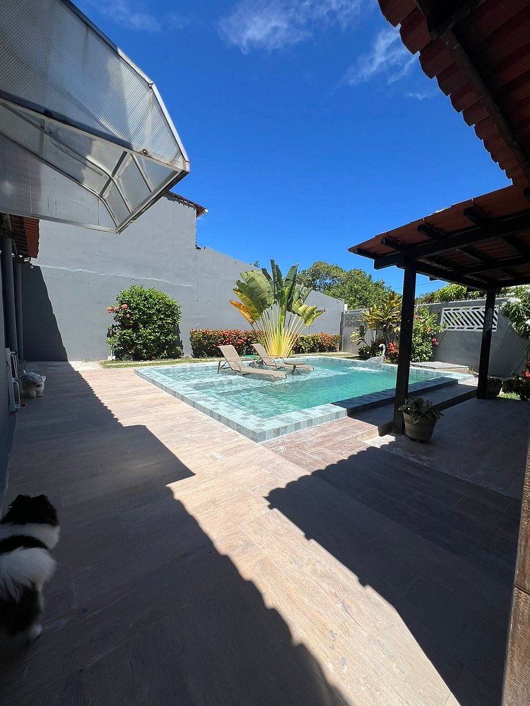 Casa de Praia:4 Quartos, 3 Suítes, Próximo a Praia