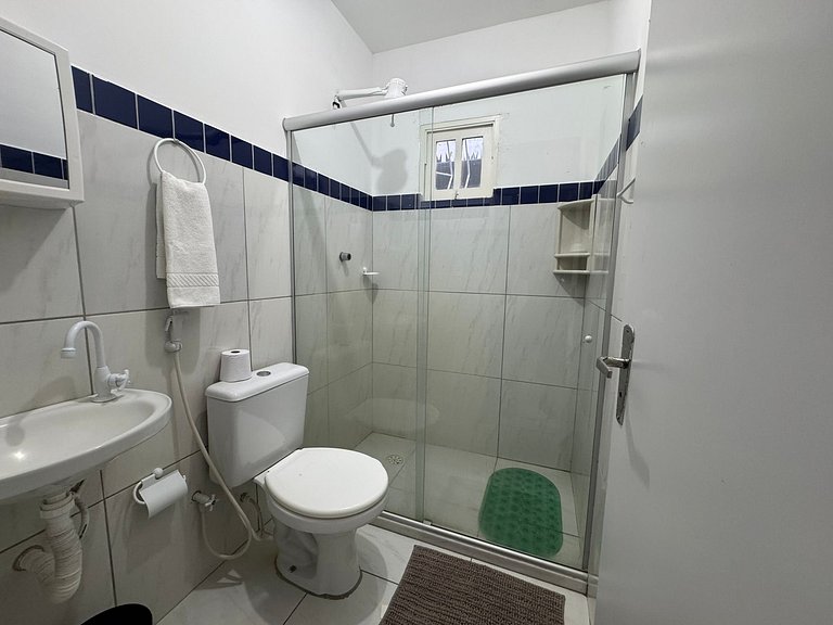 Casa de Praia:4 Quartos, 3 Suítes, Próximo a Praia