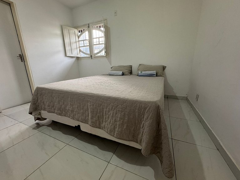 Casa de Praia:4 Quartos, 3 Suítes, Próximo a Praia