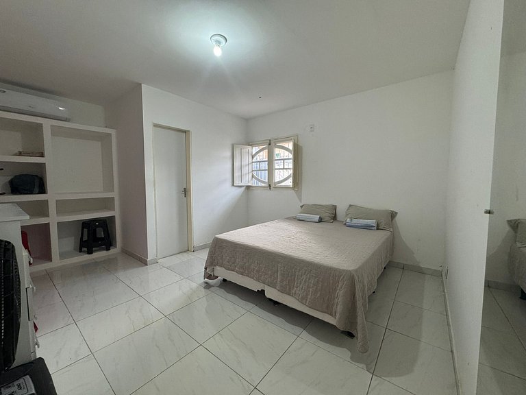 Casa de Praia:4 Quartos, 3 Suítes, Próximo a Praia