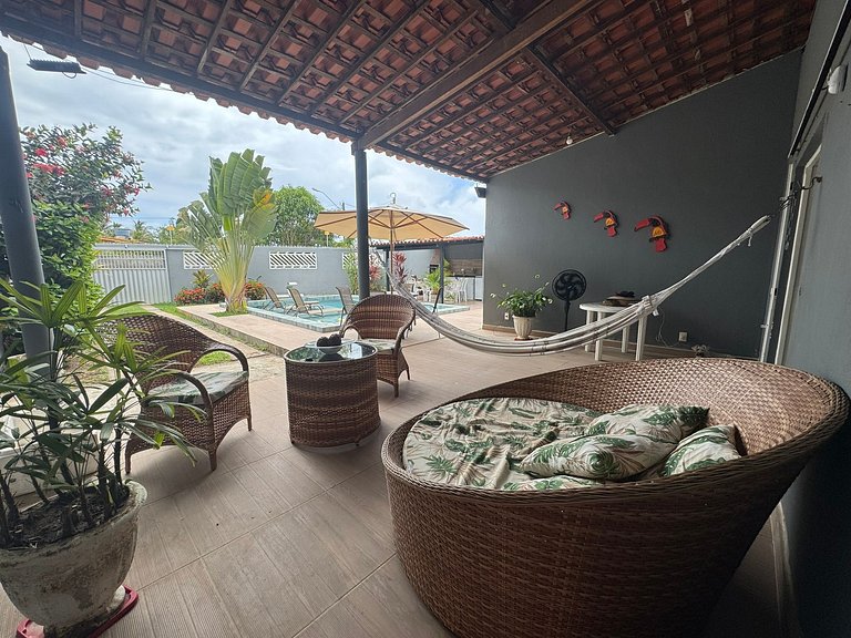 Casa de Praia:4 Quartos, 3 Suítes, Próximo a Praia